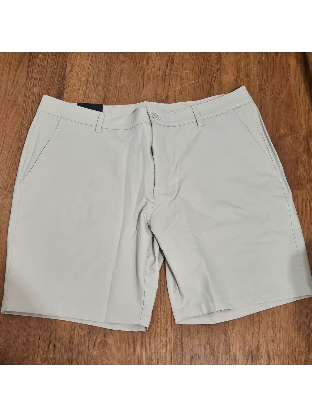 Men's Under Armour Tech Taper Shorts Size 42 Beige - Picture 4 of 8